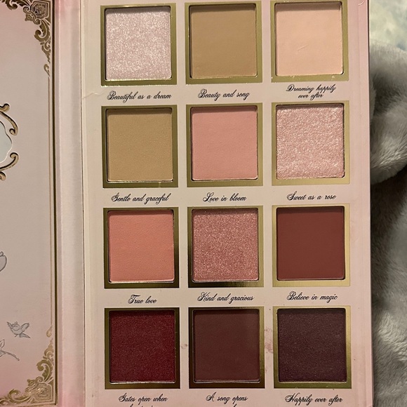 Disney Princess Sleeping Beauty Eyeshadow Palette - Pink Shades - Picture 4 of 8
